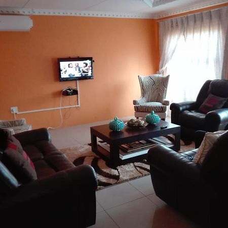 Khutsong Guests House Hotel Burgersfort Luaran gambar