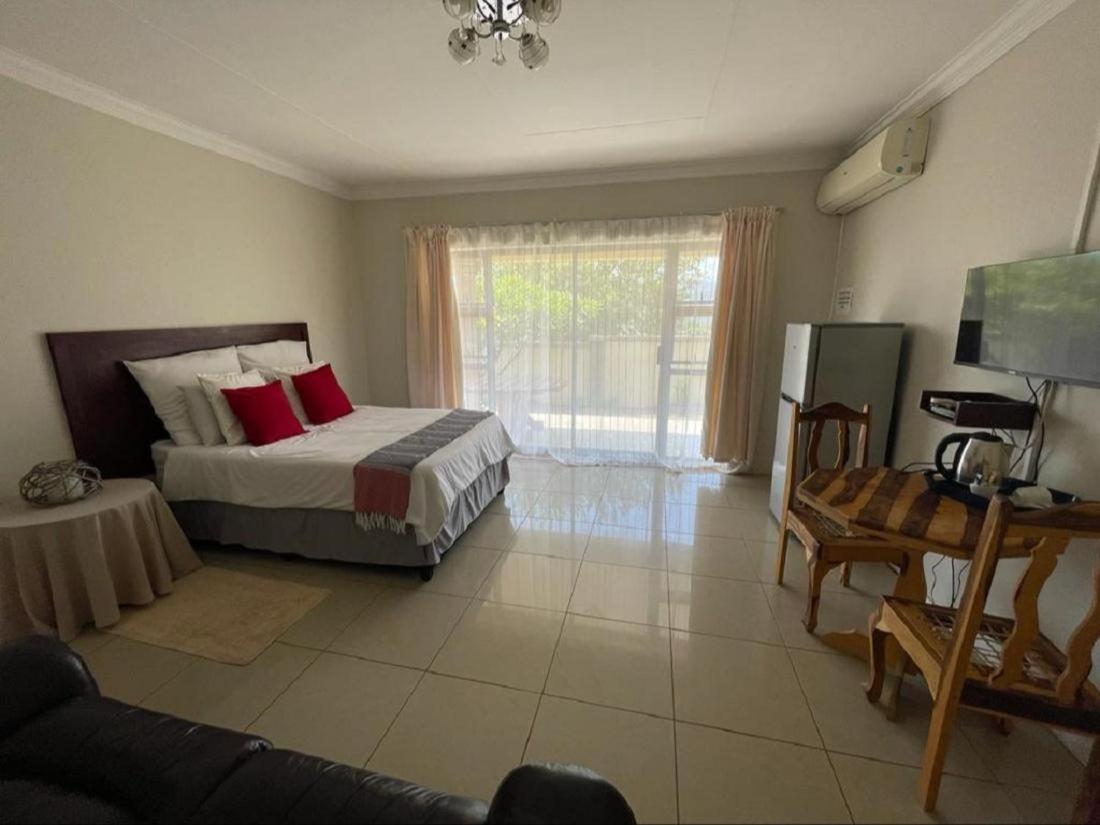 Khutsong Guests House Hotel Burgersfort Luaran gambar